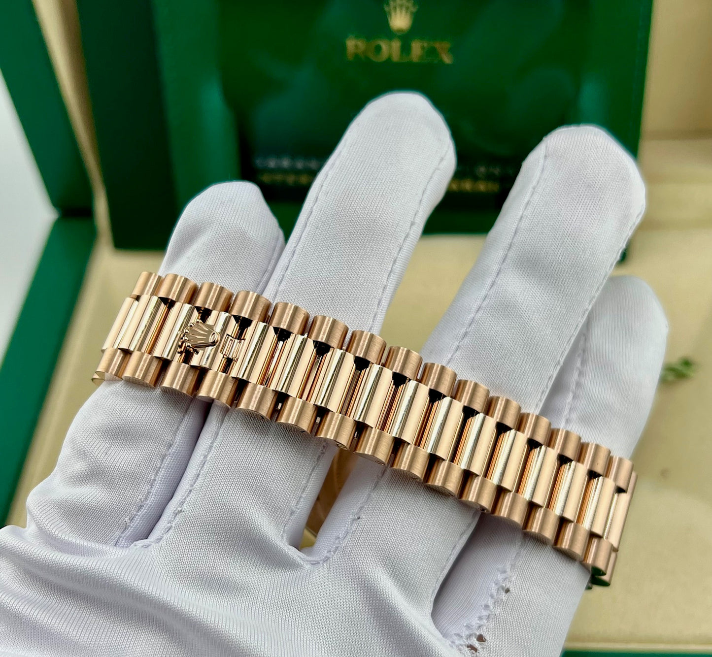 Rolex Day-Date 40mm 228235 Eisenkiesel Baguette Diamond 2025 like new