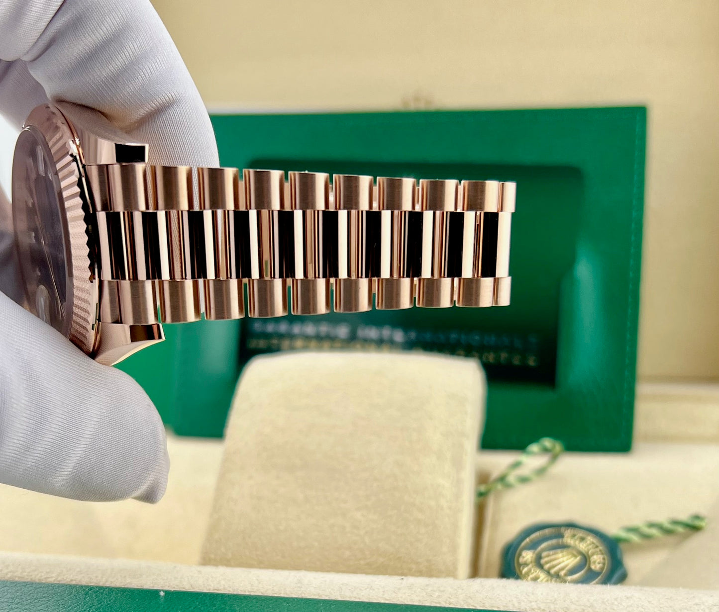 Rolex Day-Date 40mm 228235 Eisenkiesel Baguette Diamond 2025 like new