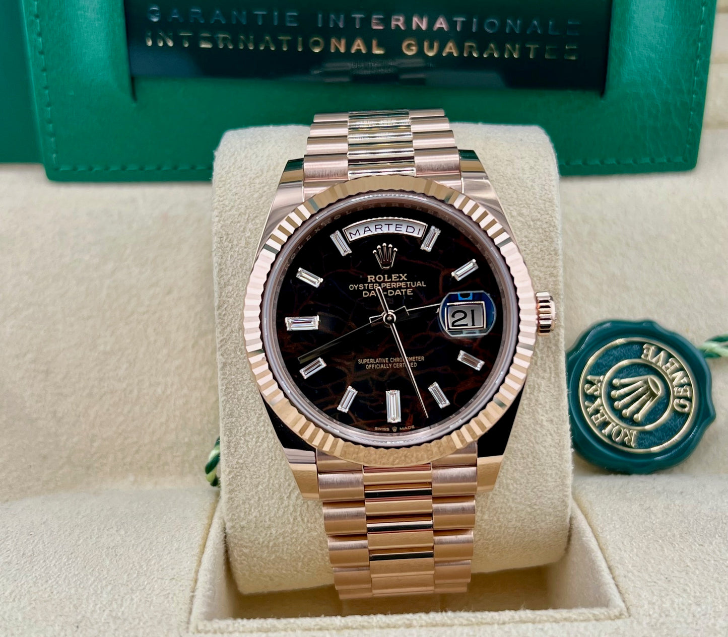 Rolex Day-Date 40mm 228235 Eisenkiesel Baguette Diamond 2025 like new