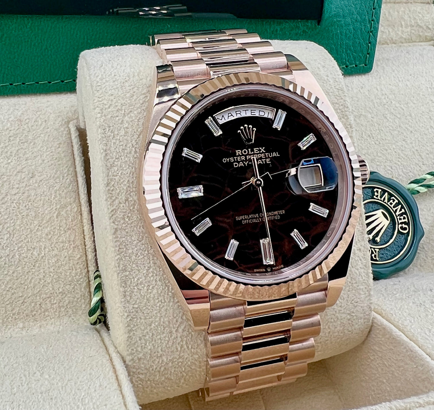 Rolex Day-Date 40mm 228235 Eisenkiesel Baguette Diamond 2025 like new