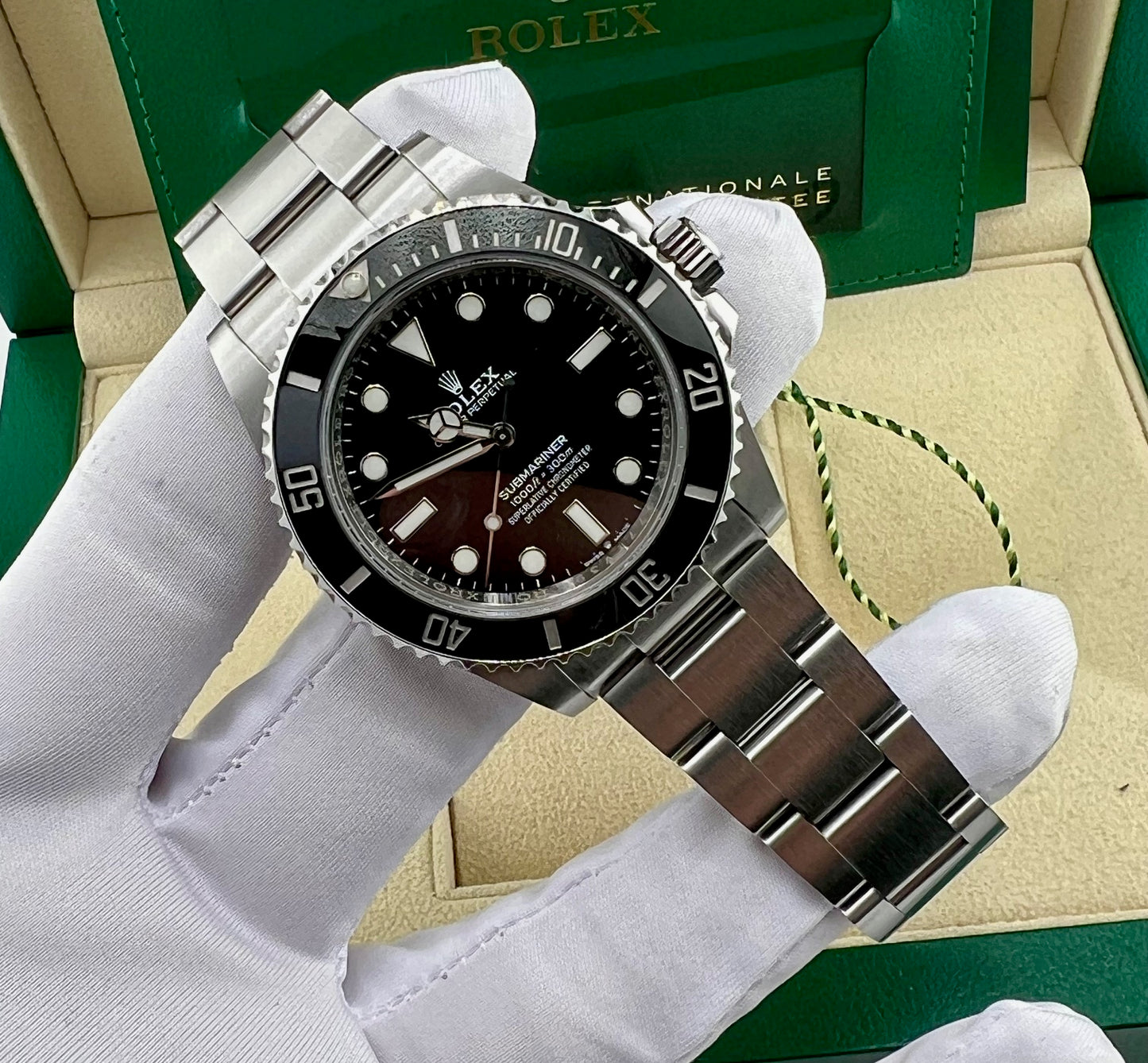 Rolex Submariner No Date 41mm 124060 2022 Full Set