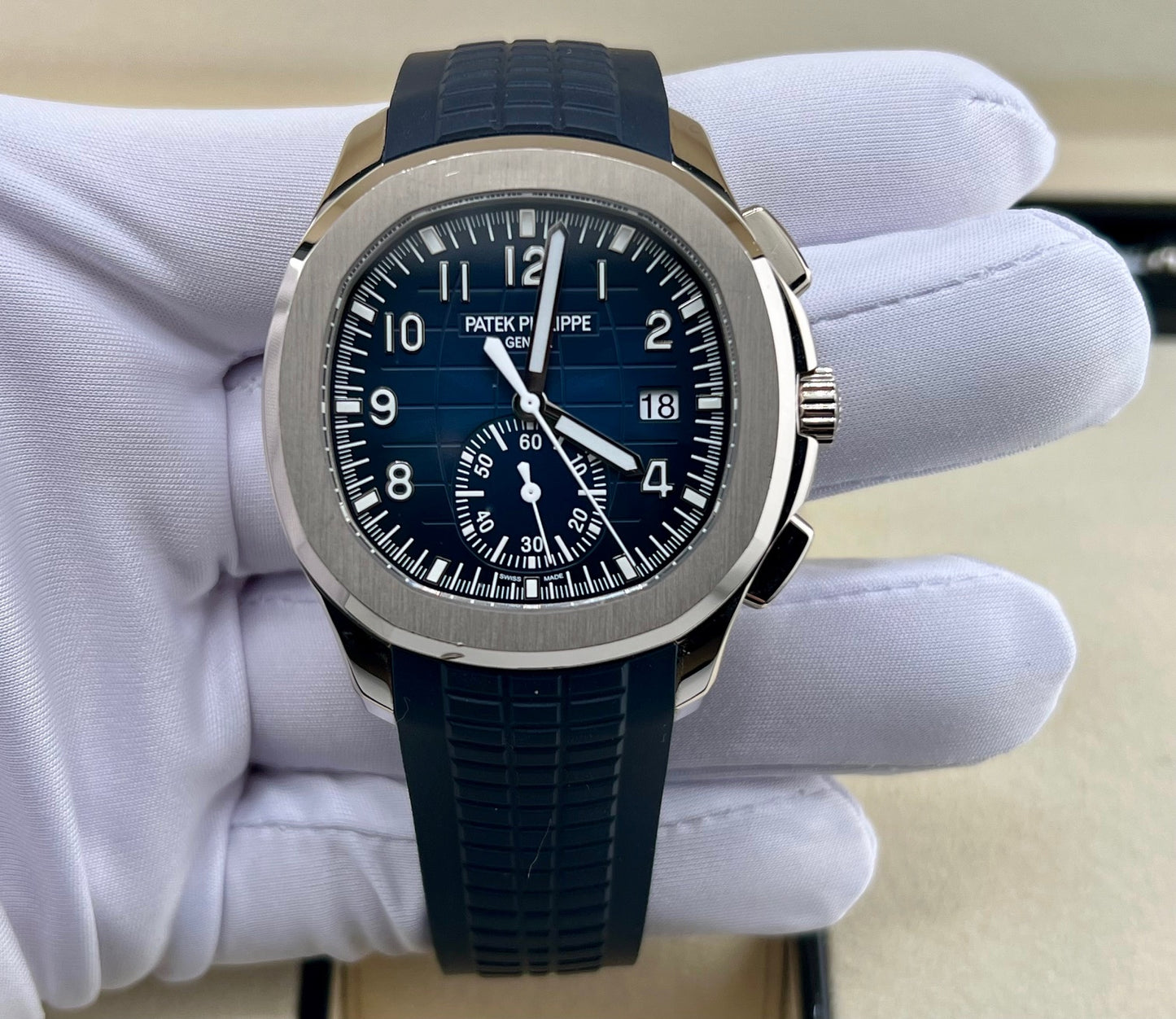 Patek Philippe Aquanaut 5168G White Gold Blue Dial 2024 like new