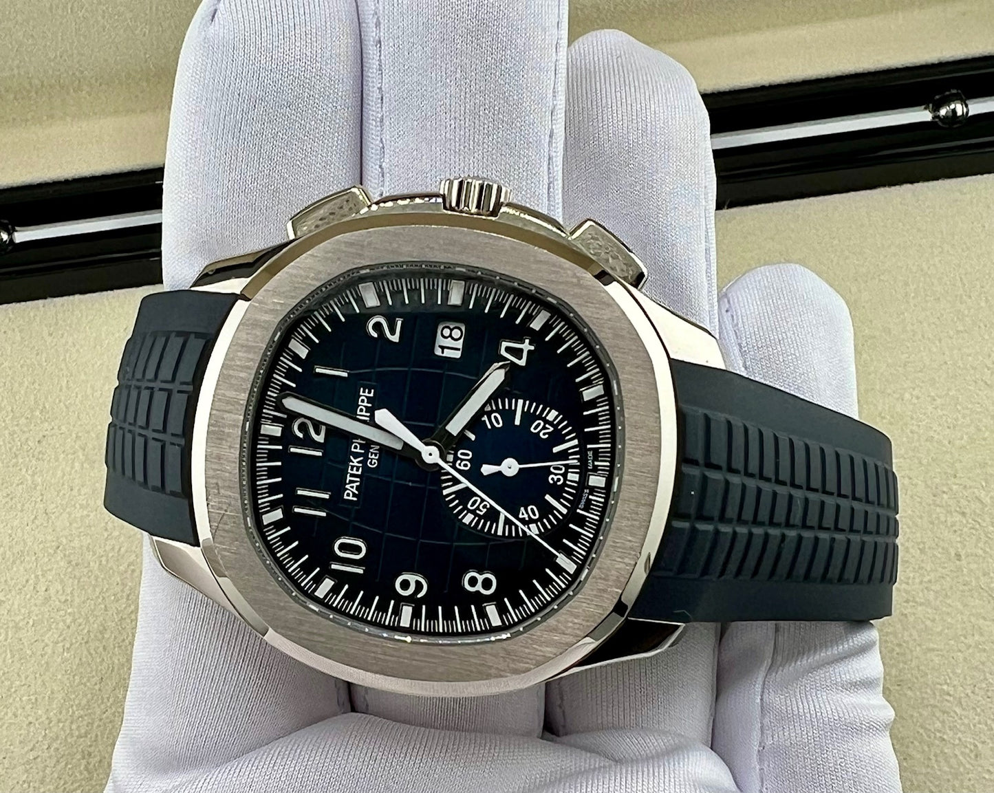 Patek Philippe Aquanaut 5168G White Gold Blue Dial 2024 like new