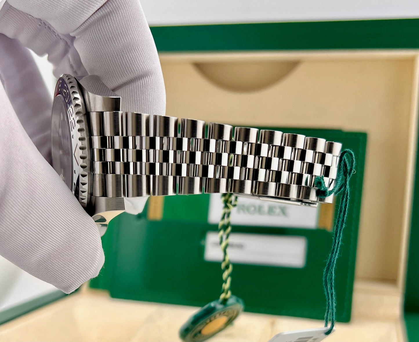 Rolex GMT-Master II 126710BLRO ''Pepsi'' Jubilèe 2020 Singapore