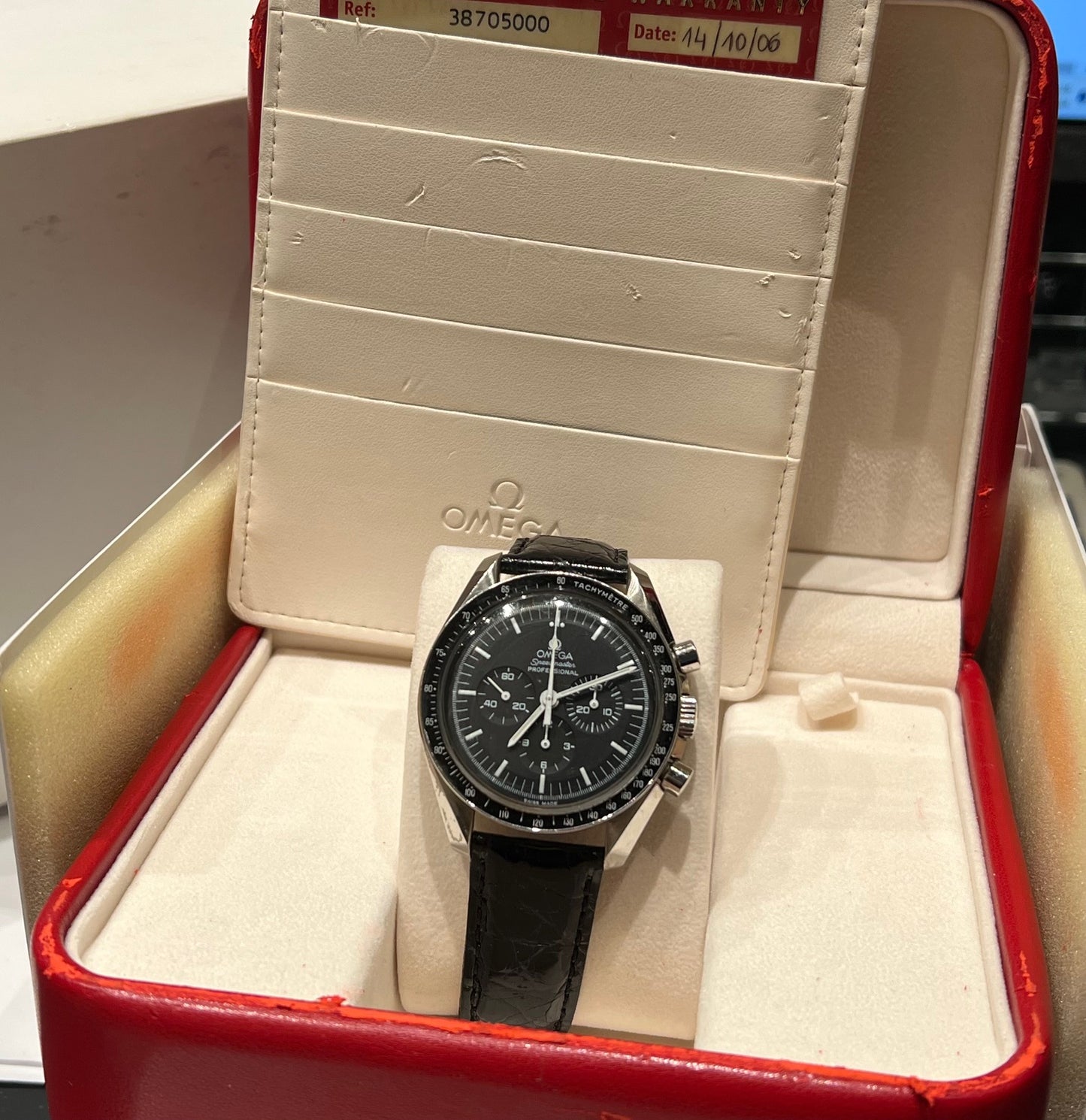 Omega Speedmaster Professional Moonwatch 38705000 full set 2006