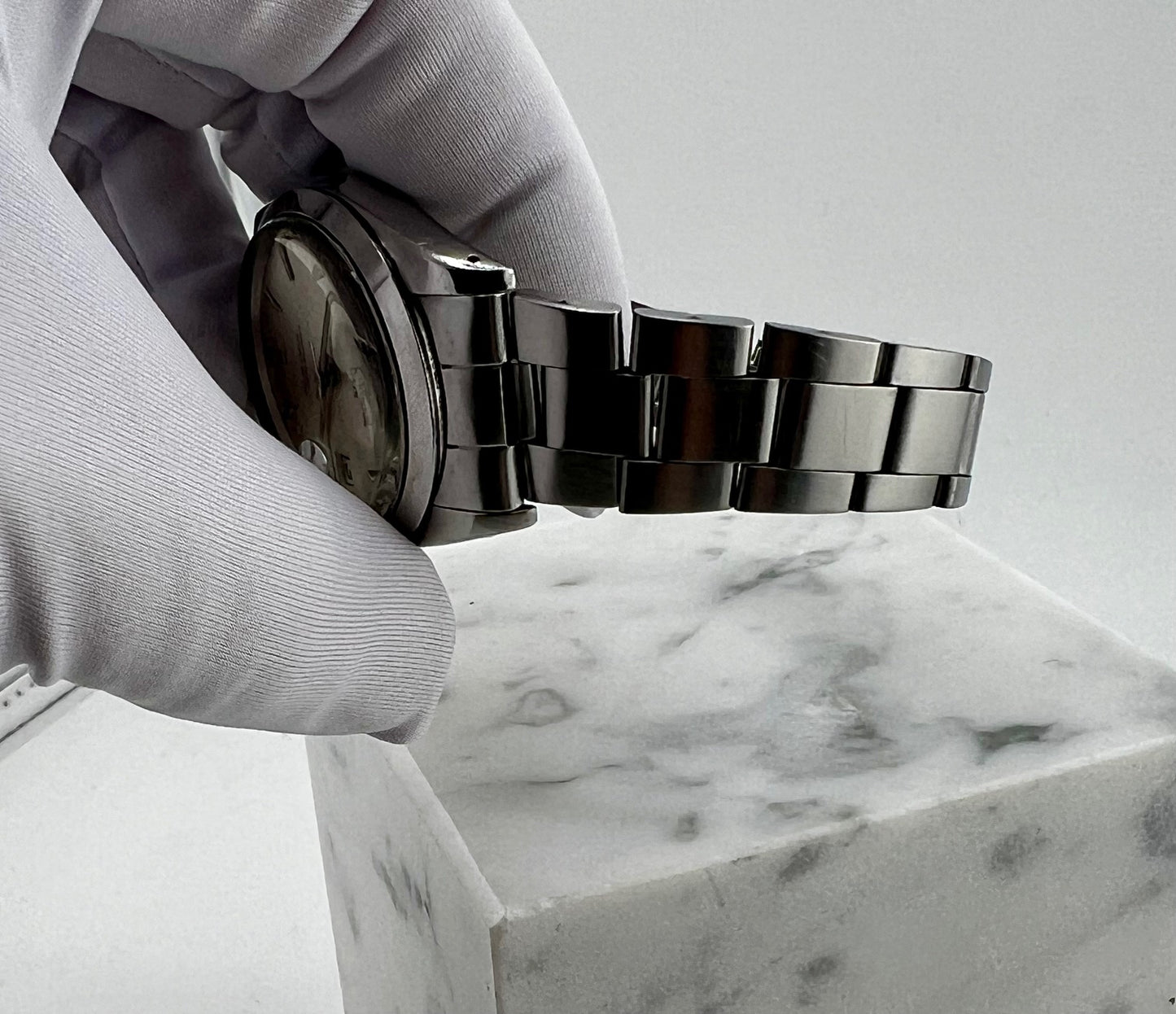 Rolex Oyster Perpetual Date 1500 34mm Plexy 1966 only watch