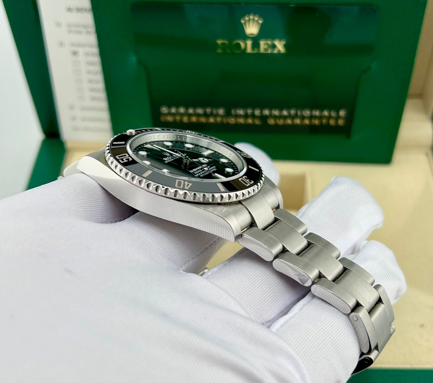 Rolex Submariner No Date 124060 41mm 2024 like new