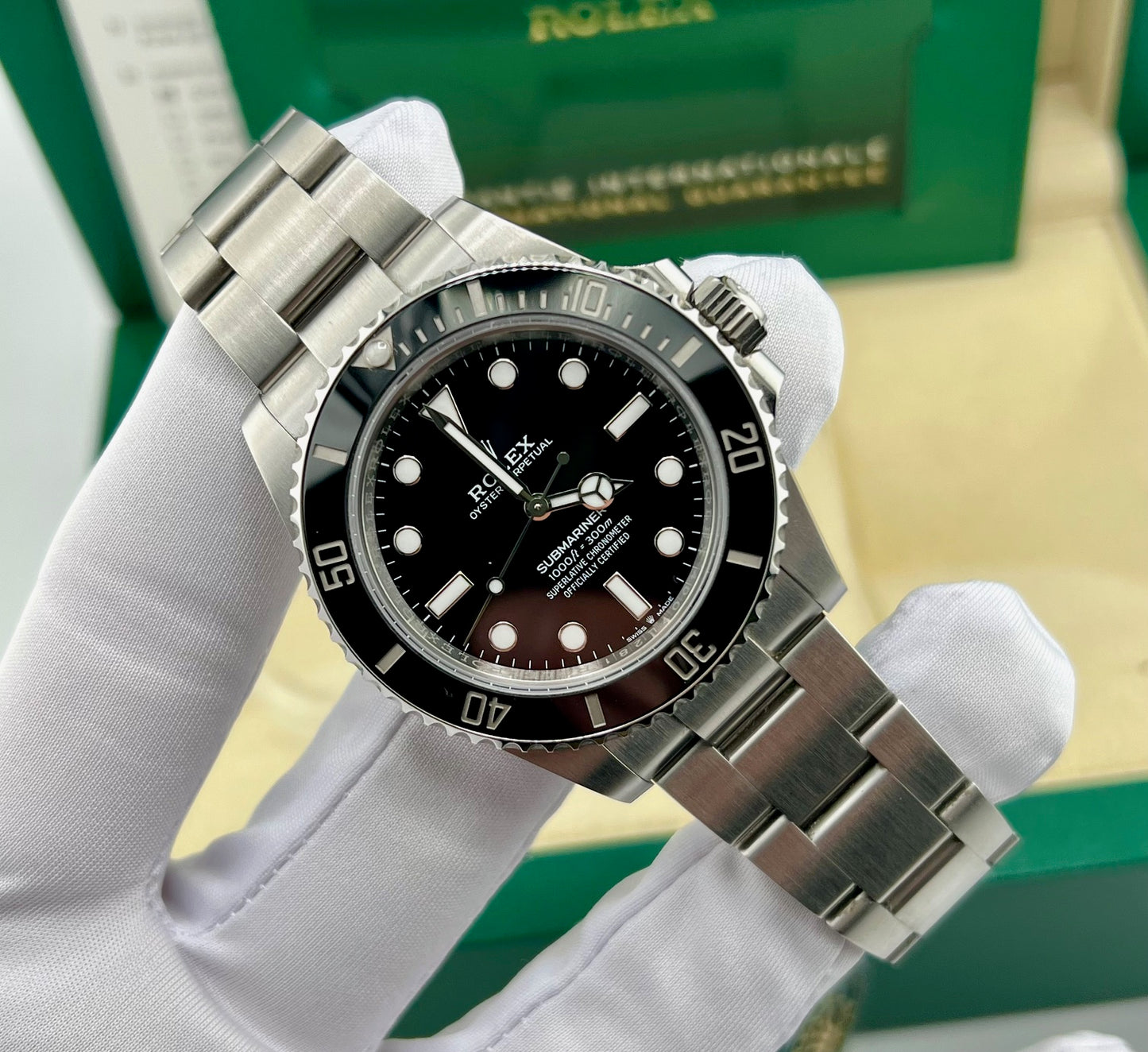 Rolex Submariner No Date 124060 41mm 2024 like new