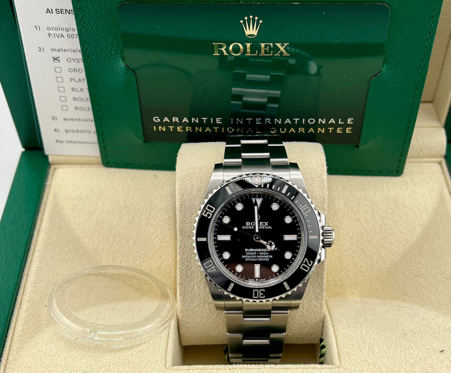 Rolex Submariner No Date 124060 41mm 2024 like new