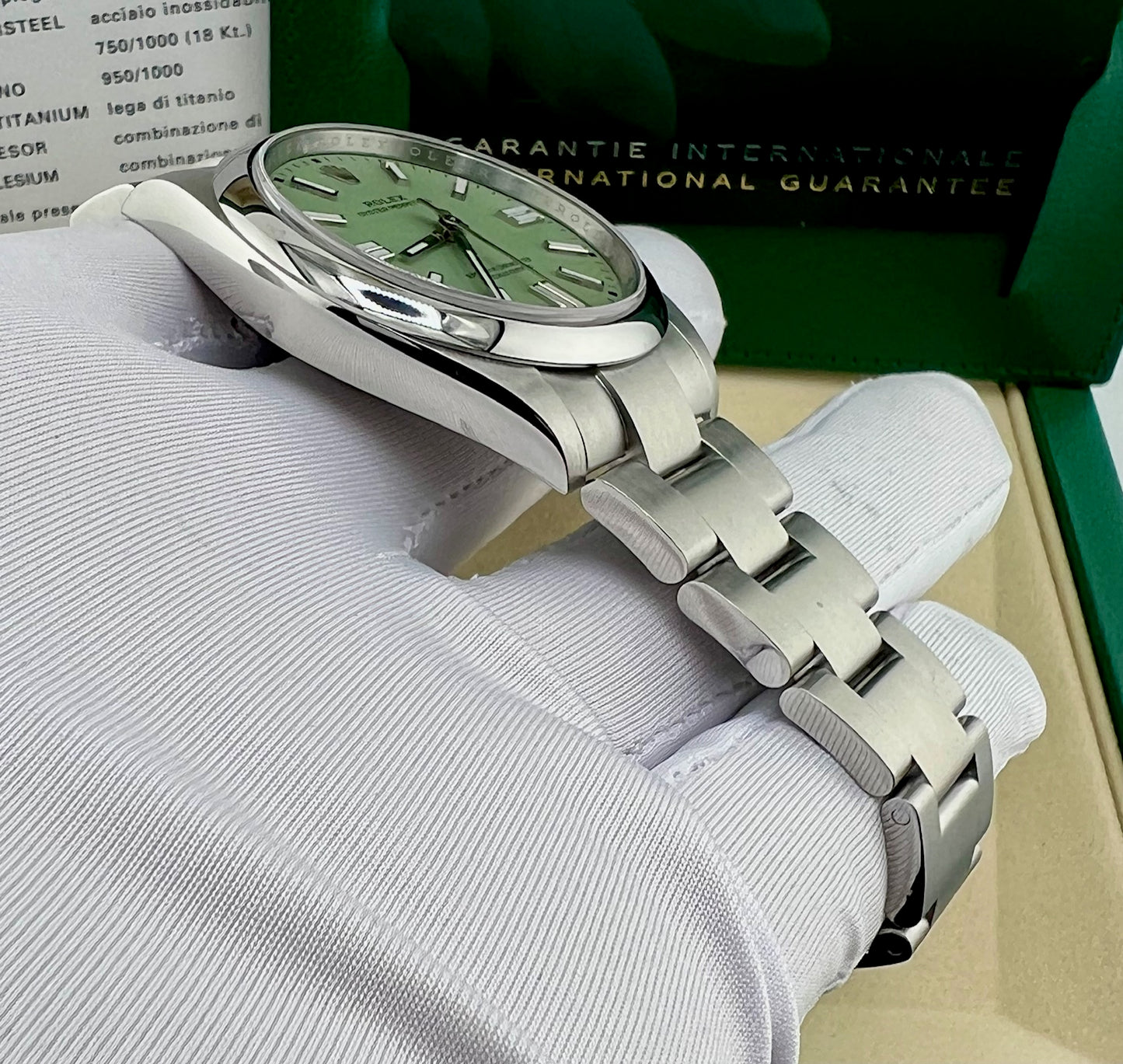 Rolex Oyster Perpetual Stainless Dial (2025) ''Pistacchio'' NEW