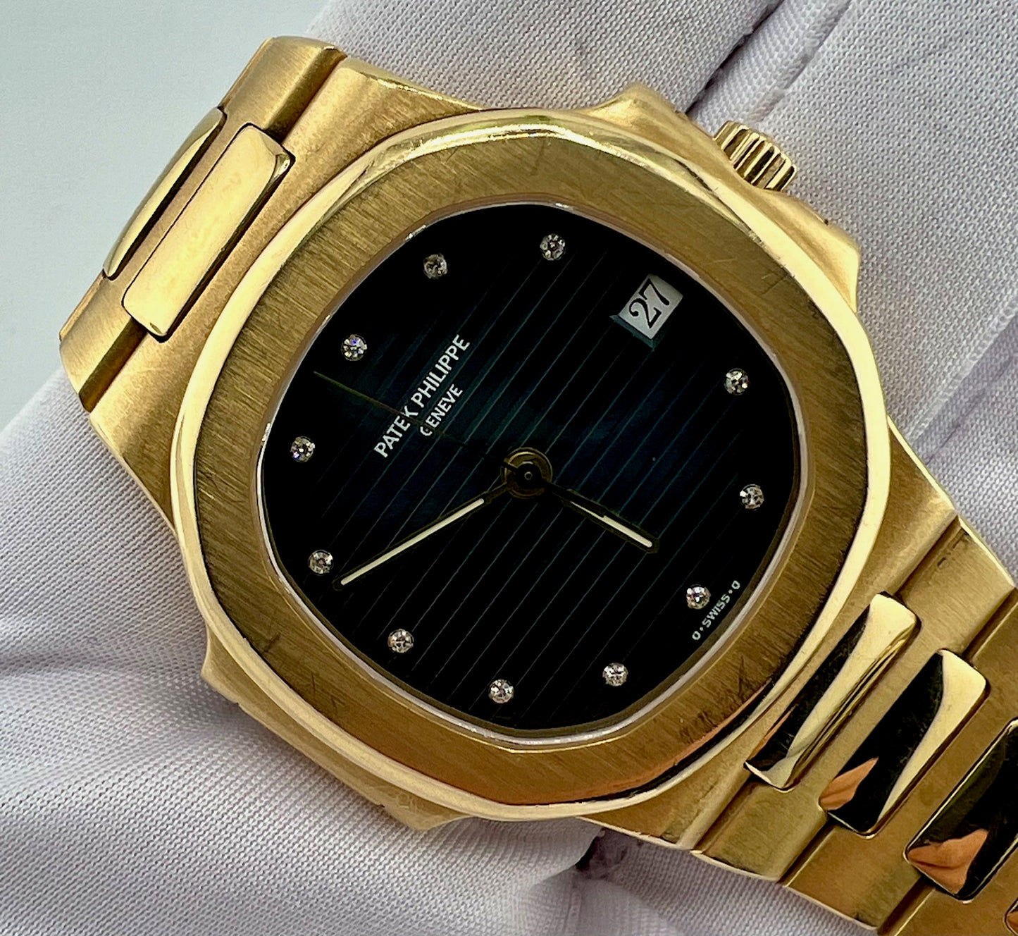 Patek Philippe Nautilus 3800 Yellow Gold Automatic Blue Dial Diamond index 37.5mm