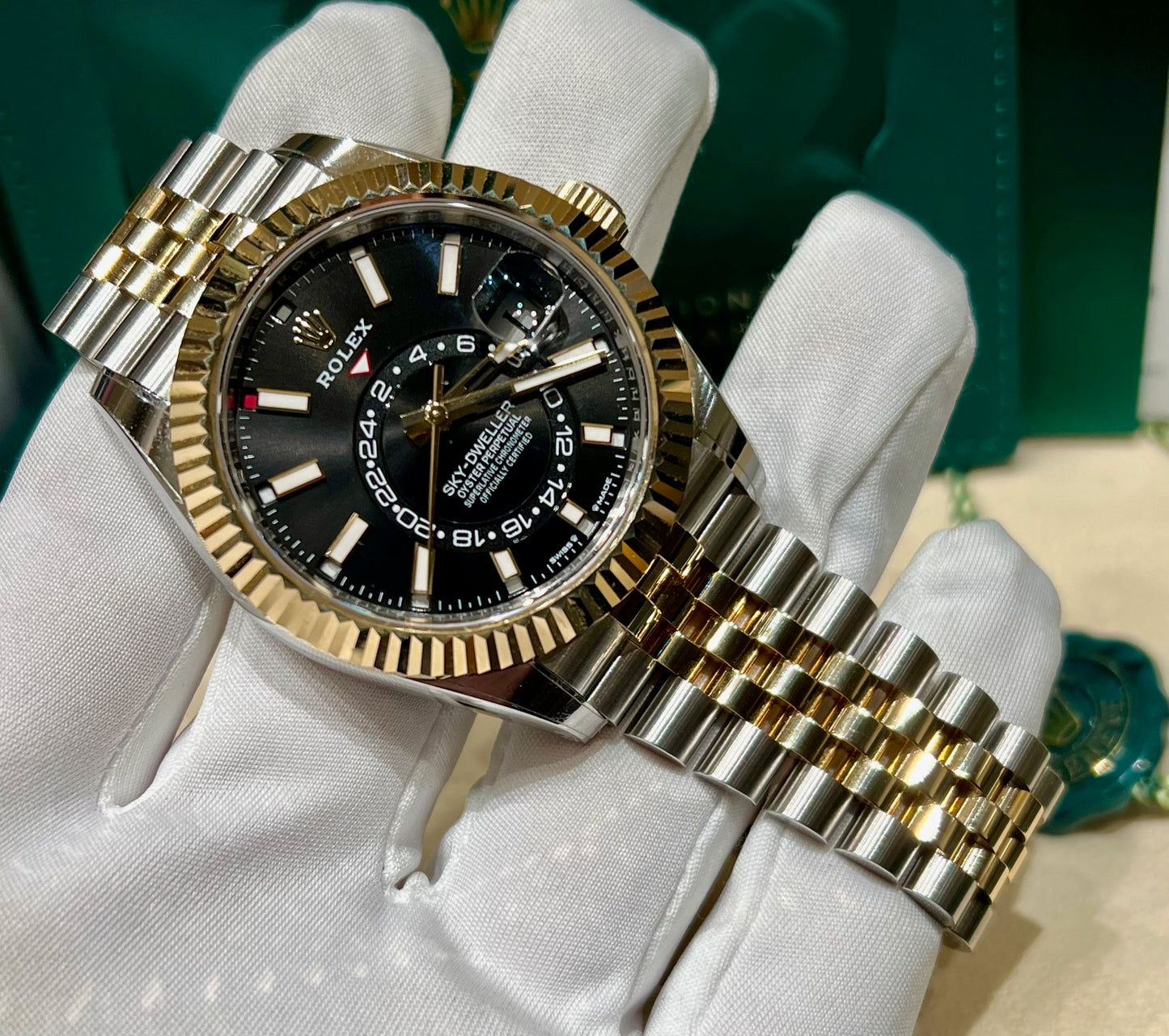 Rolex Sky-Dweller 326933 Black Dial Jubilèe 2024 NEW