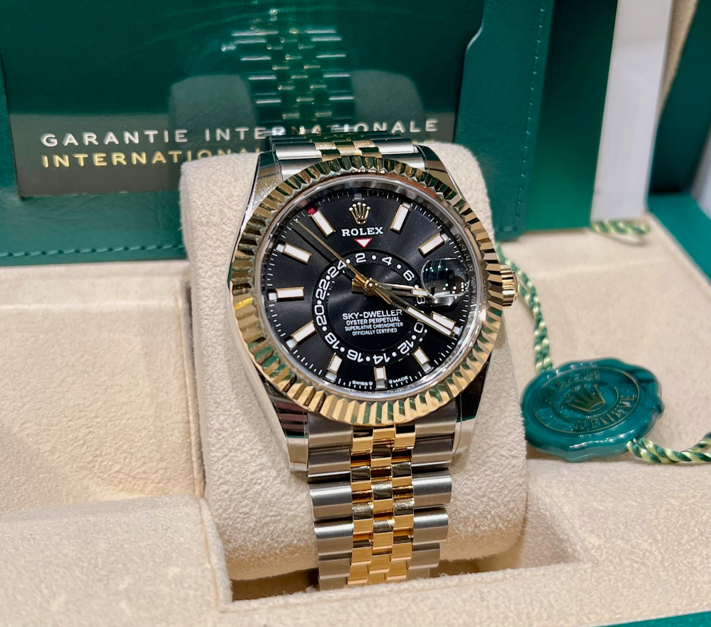 Rolex Sky-Dweller 326933 Black Dial Jubilèe 2024 NEW