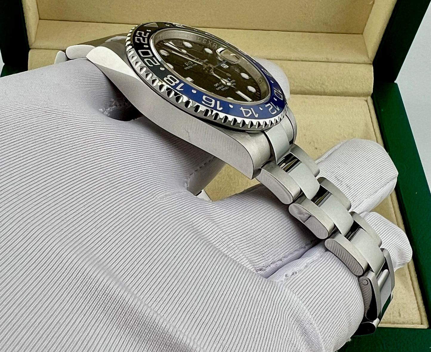 Rolex GMT-Master II "Batman" 116710BLNR 2016 CH Full Set