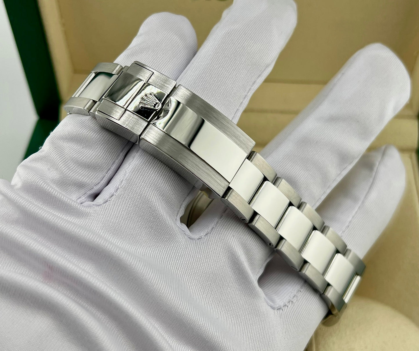 Rolex GMT-Master II "Batman" 116710BLNR 2016 CH Full Set