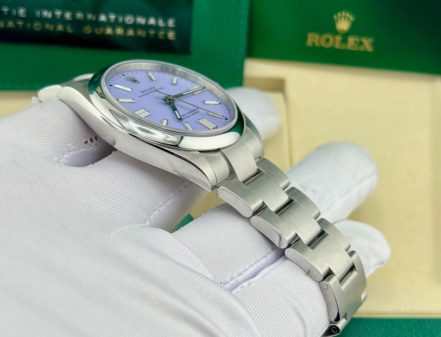Rolex Oyster Perpetual Stainless Dial (2025) ''Lavanda'' NEW 134300 41mm