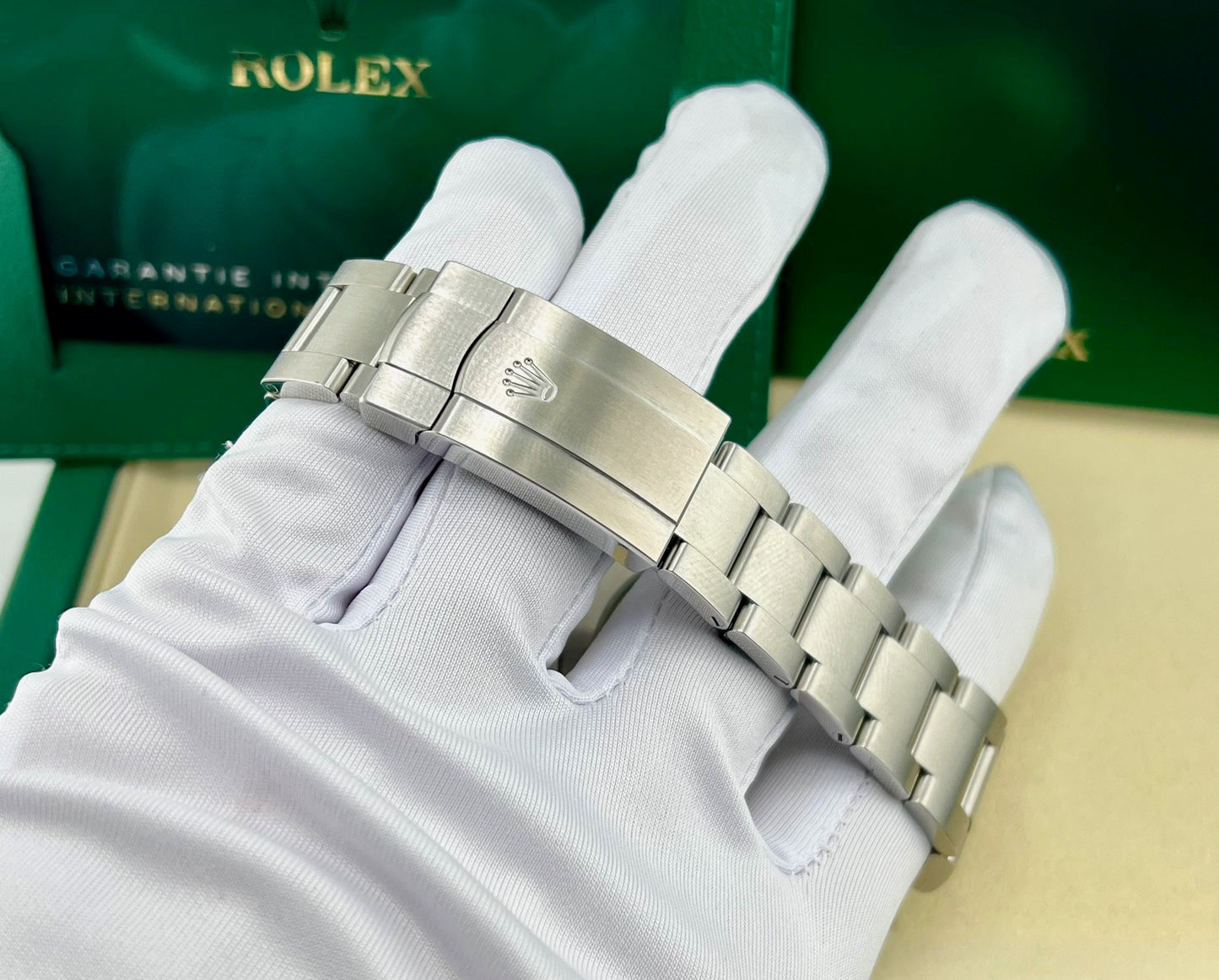 Rolex Oyster Perpetual Stainless Dial (2025) ''Lavanda'' NEW 134300 41mm