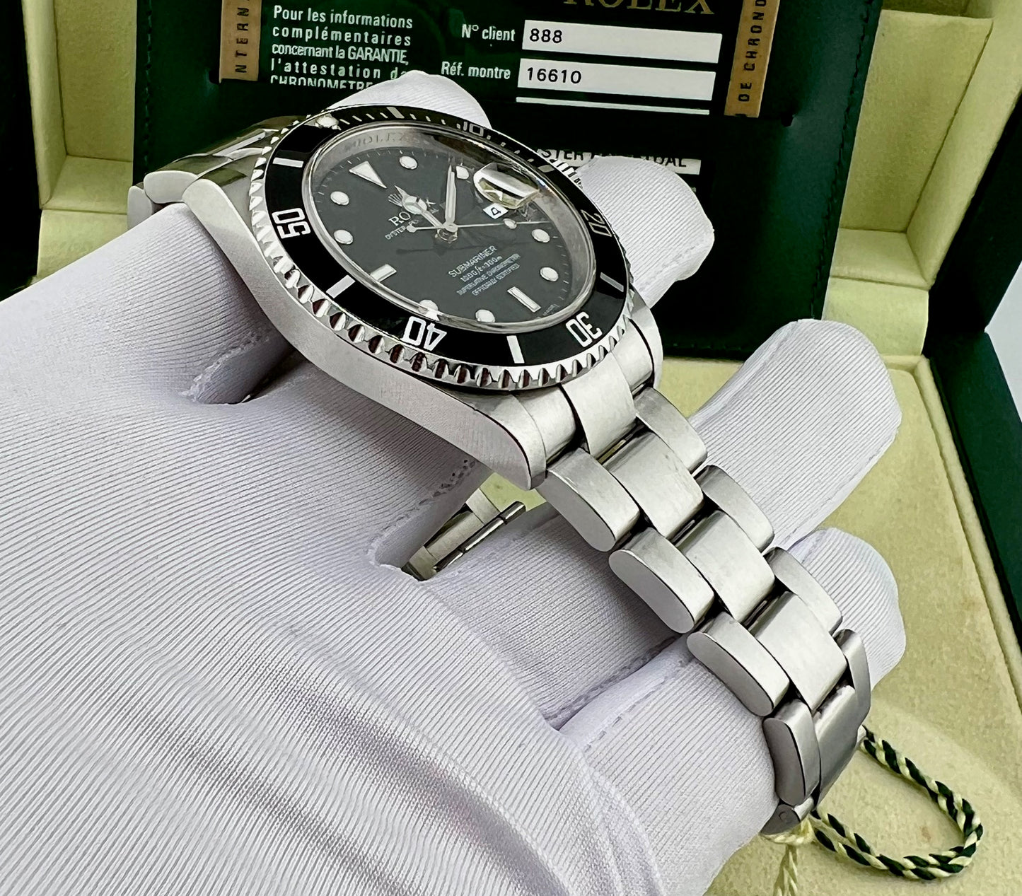 Rolex Submariner Date 16610 RRR 2008 Full Set 40mm (Macau)