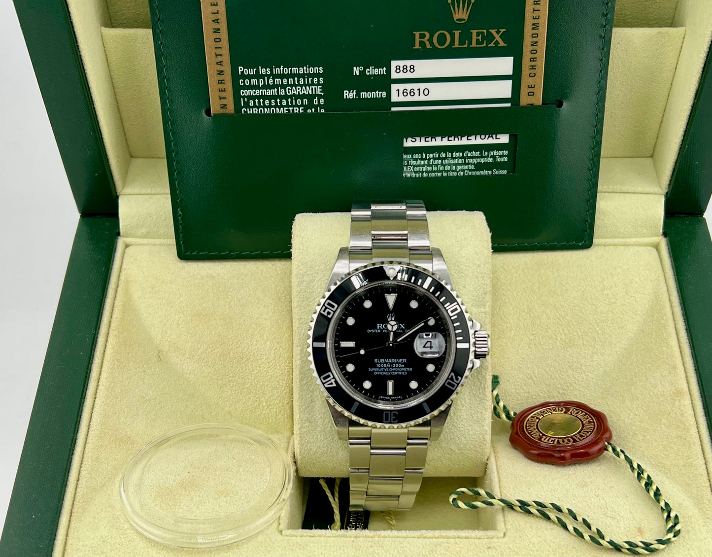 Rolex Submariner Date 16610 RRR 2008 Full Set 40mm (Macau)