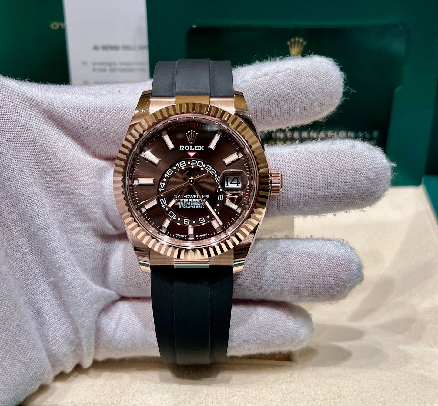 Rolex Sky-Dweller 336235 Chocolate   42mm