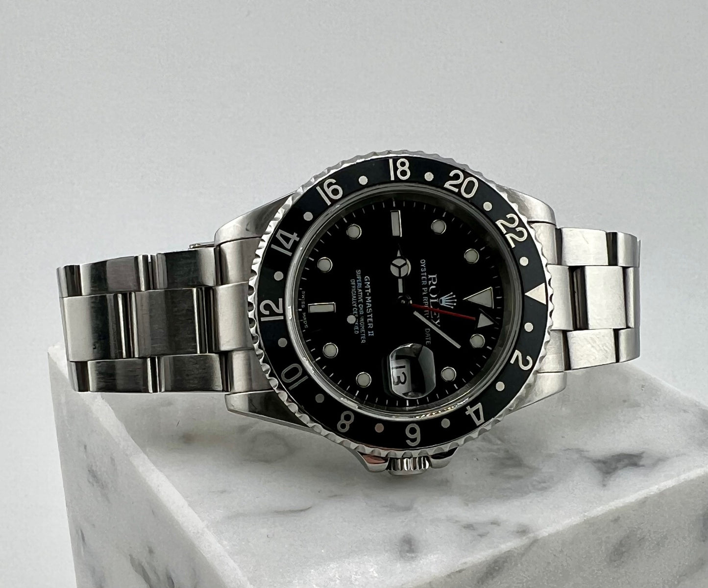 Rolex GMT-Master II 16710 Black Bezel 2004 SEL No Holes only watch
