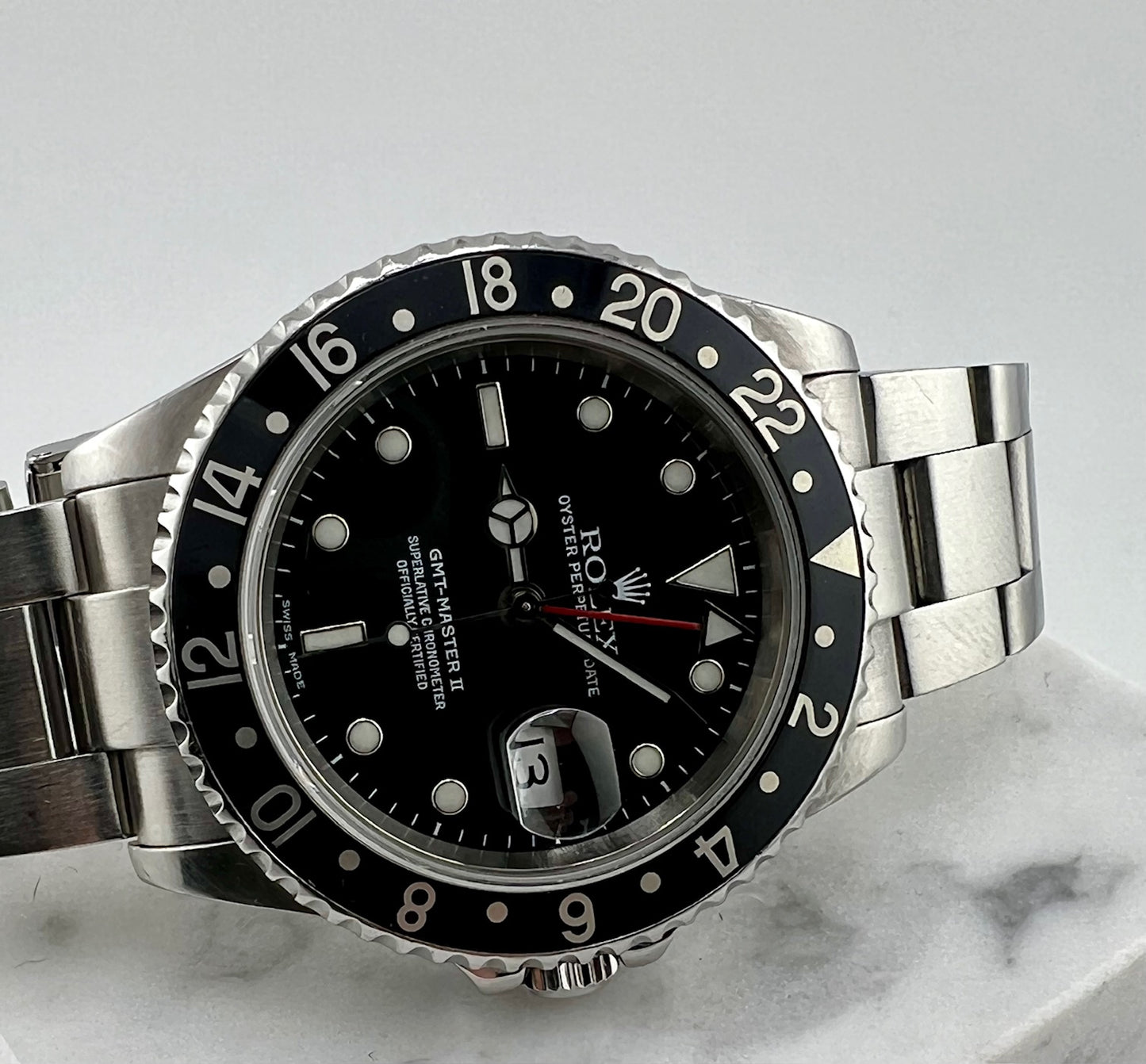 Rolex GMT-Master II 16710 Black Bezel 2004 SEL No Holes only watch