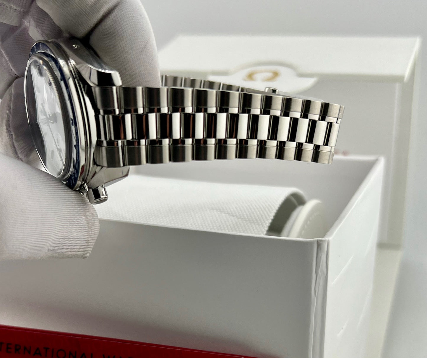 Omega 38 Speedmaster Milano Cortina 2026 NEW