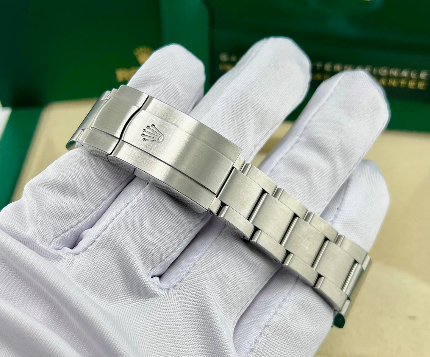 Rolex Oyster Perpetual 41mm 124300 Celebration 2025