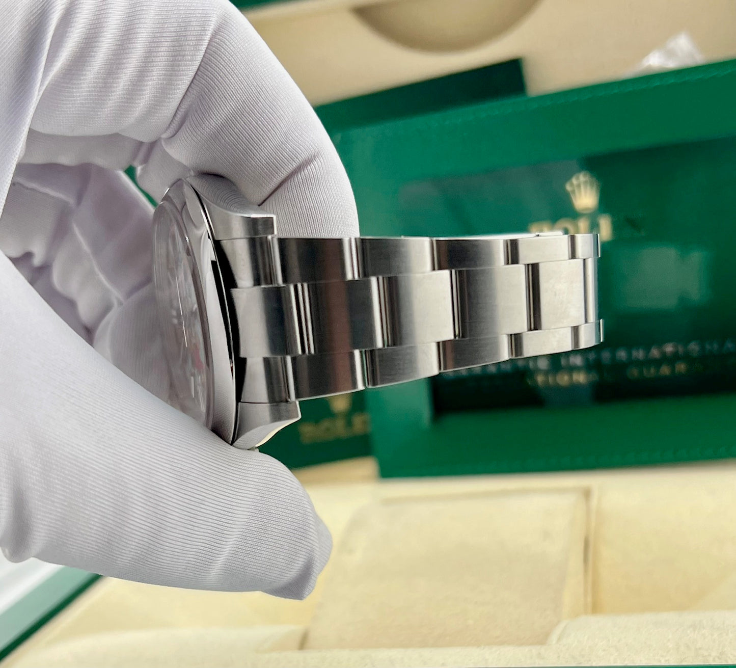 Rolex Oyster Perpetual 41mm 124300 Celebration 2025