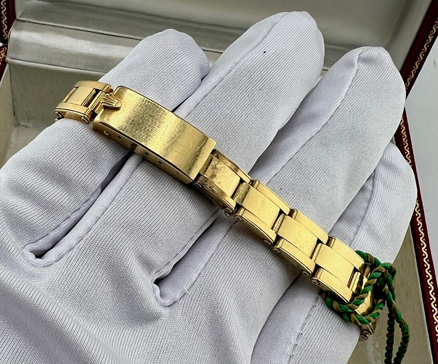 Rolex Lady-Datejust 6916 26mm Yellow Gold 1977 plexyglass