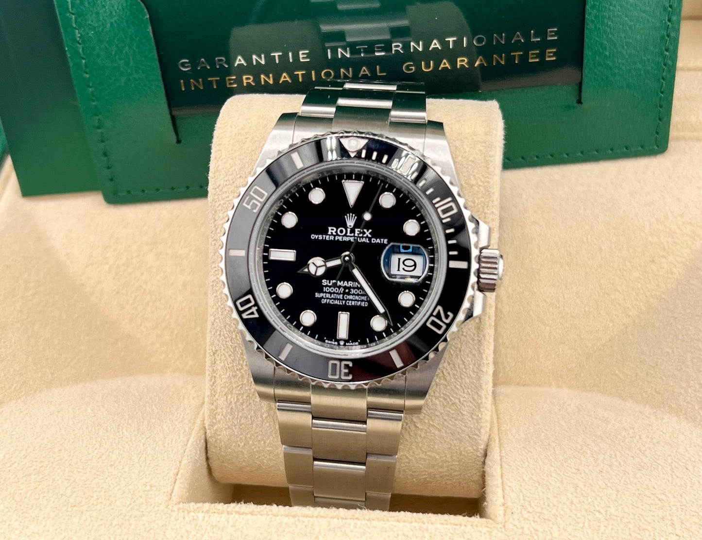 Rolex Submariner Date 126610LN 41mm 2022 stickers