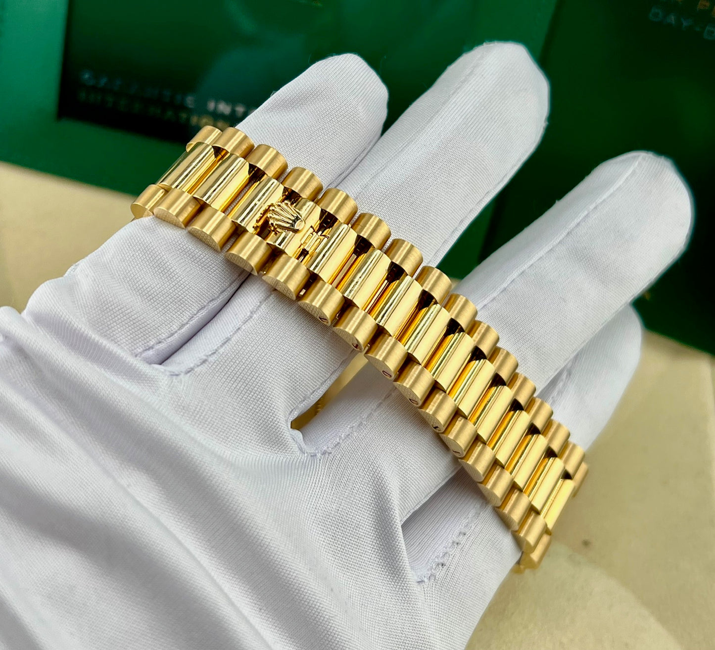 Rolex Day-Date 40mm 228348RBR Green Dial Diamond Bezel  2022 Full Set