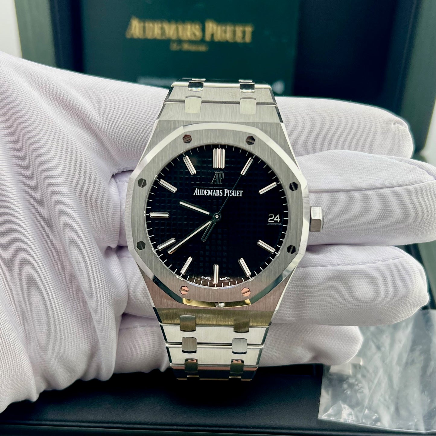 Audemars Piguet Royal Oak 15500ST Black Dial 2022 Like New 41mm