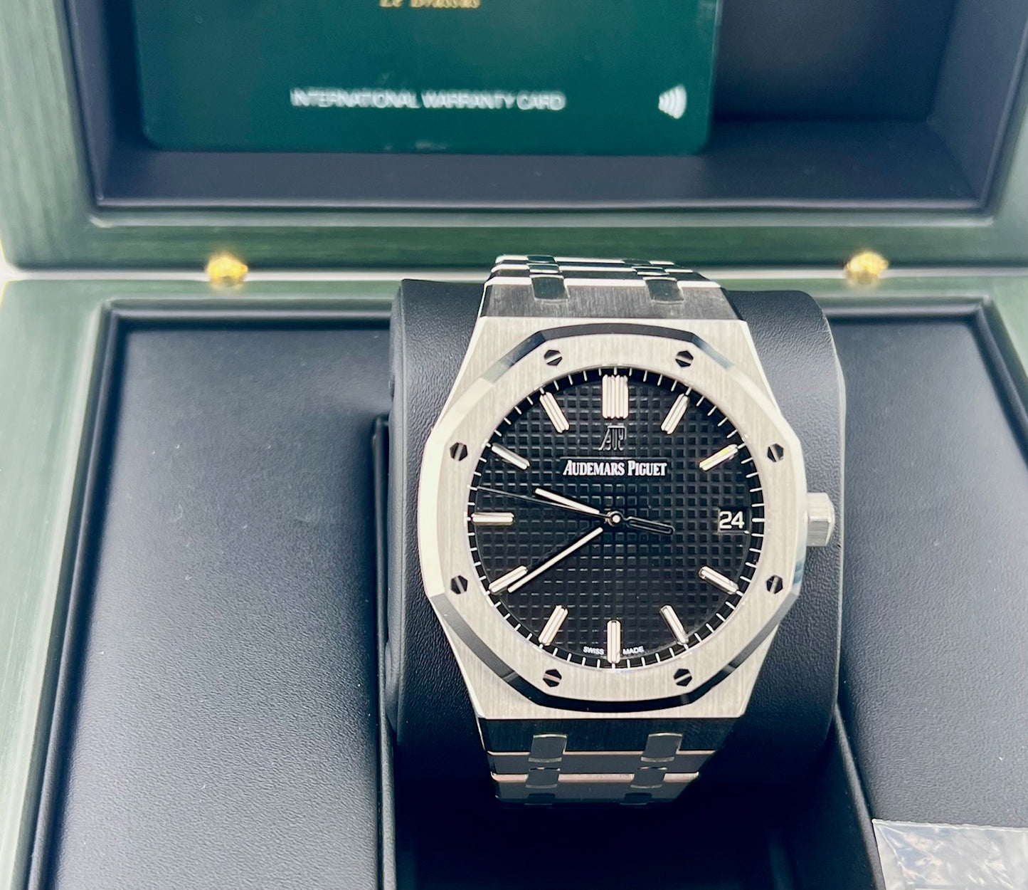 Audemars Piguet Royal Oak 15500ST Black Dial 2022 Like New 41mm