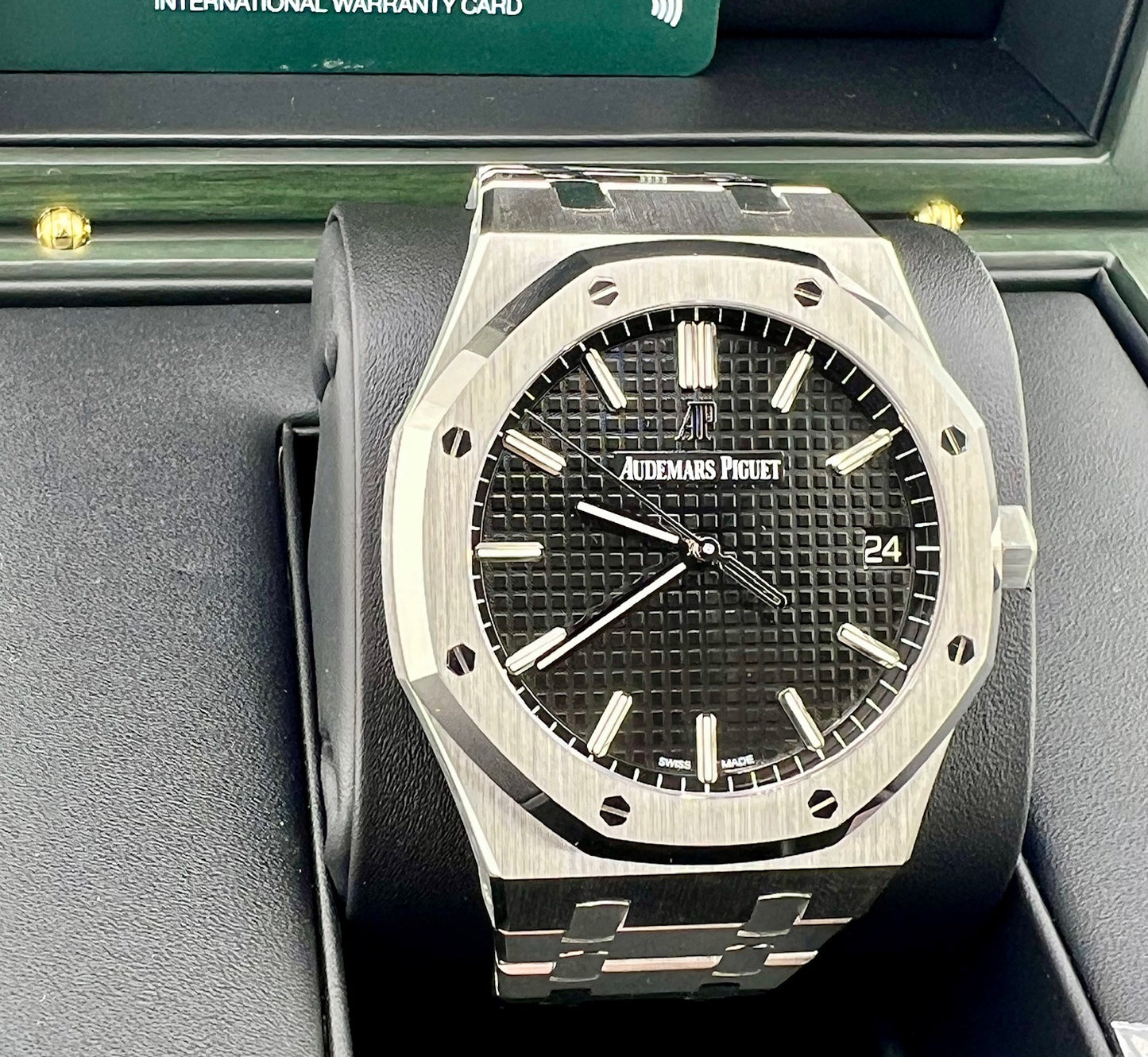 Audemars Piguet Royal Oak 15500ST Black Dial 2022 Like New 41mm