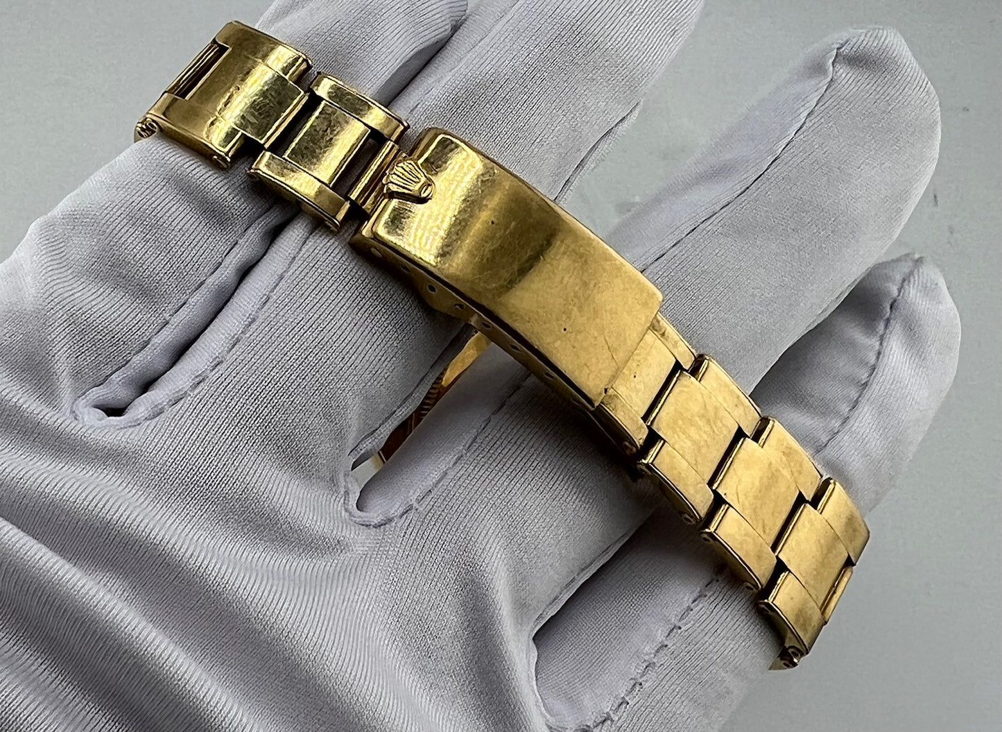 Rolex Oyster Perpetual Date 1503/8 34mm Yellow Gold Dial luminova