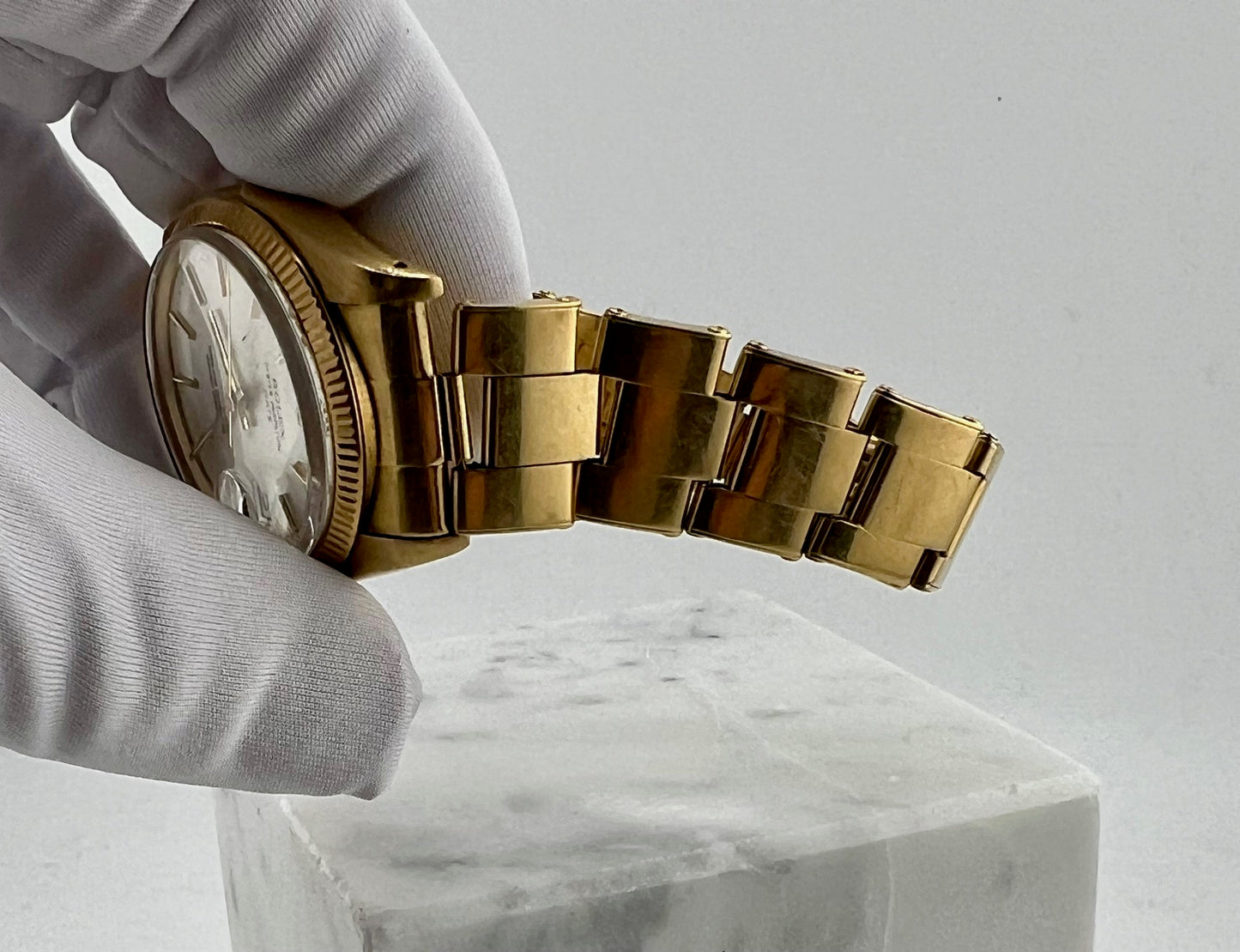 Rolex Oyster Perpetual Date 1503/8 34mm Yellow Gold Dial luminova