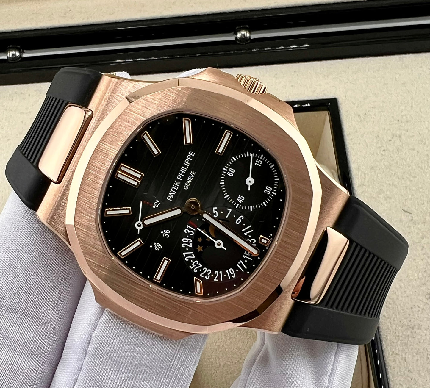 Patek Philippe Nautilus 5712/R 2017 Full Set (Thailandia)