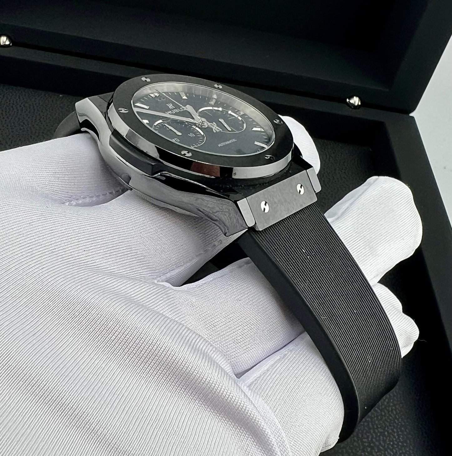 Hublot Classic Fusion Chronograph Black Magic 42mm 2022 full set