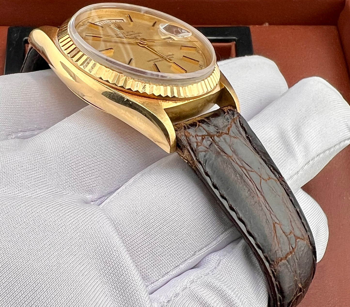 Rolex Day-Date 36mm 1803 Champagne Dial 1977 (Vetro zaffiro) solo orologio