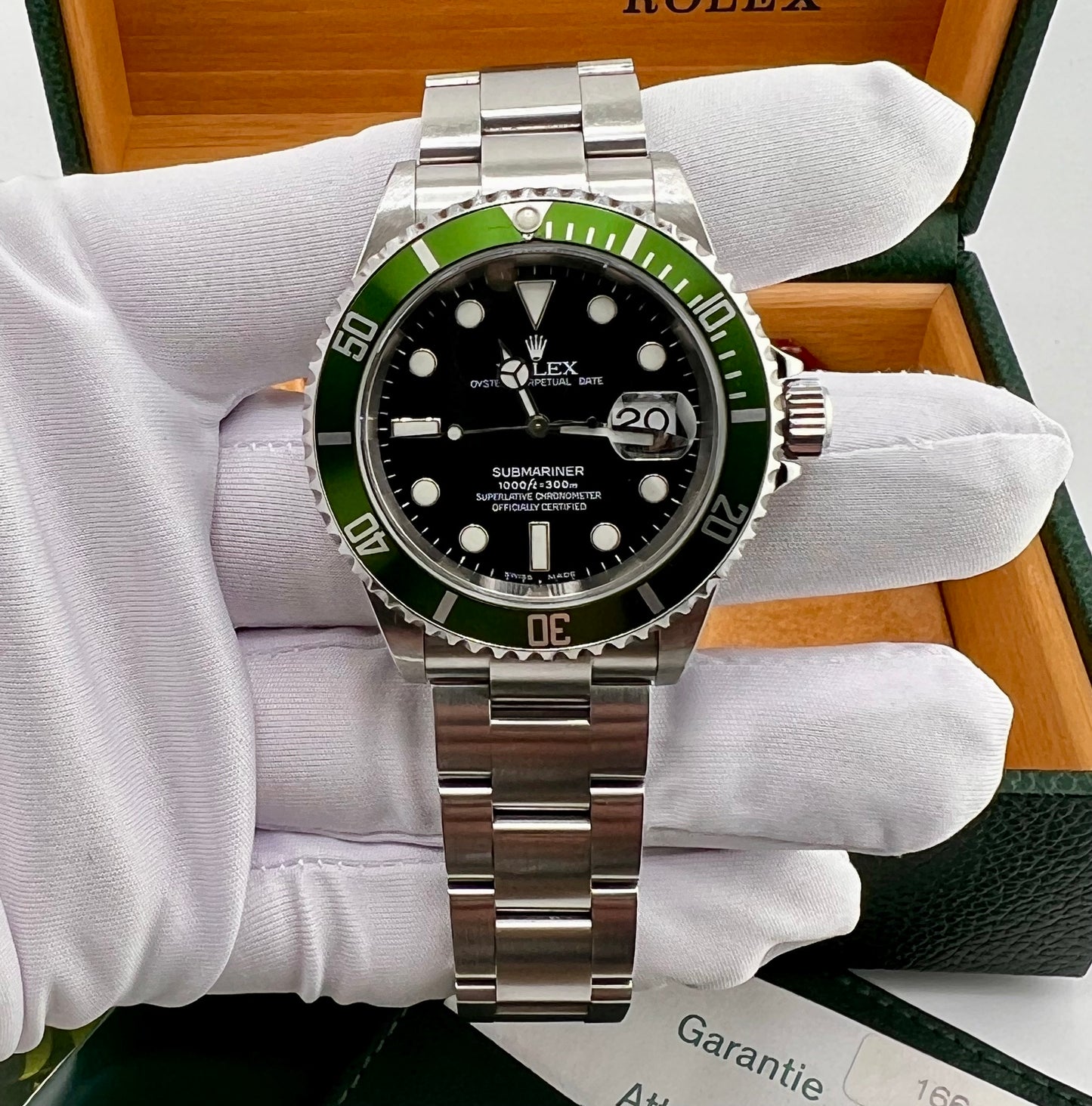 Rolex Submariner "Kermit" 16610LV full set 2005 HK 40mm