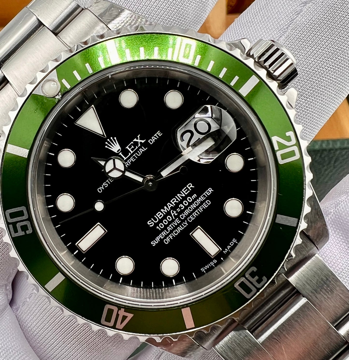 Rolex Submariner "Kermit" 16610LV full set 2005 HK 40mm