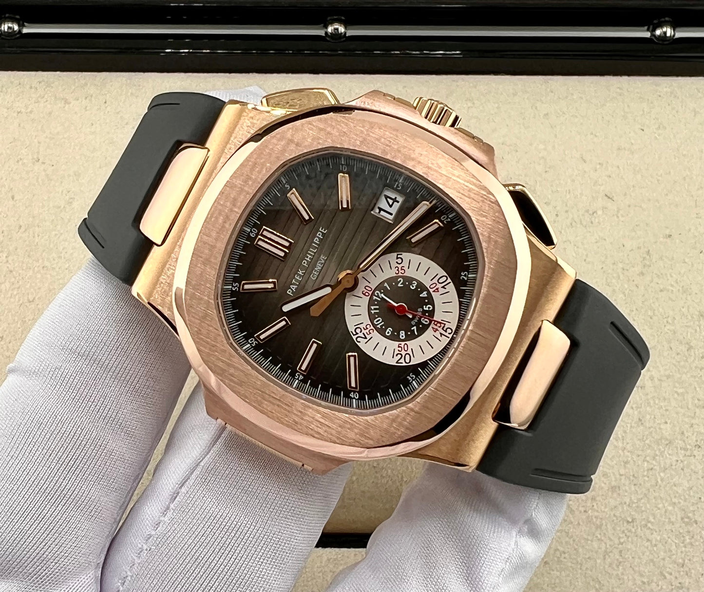 Patek Philippe Nautilus 5980/1R-001 Chocolate 2011 Extrait d'archive