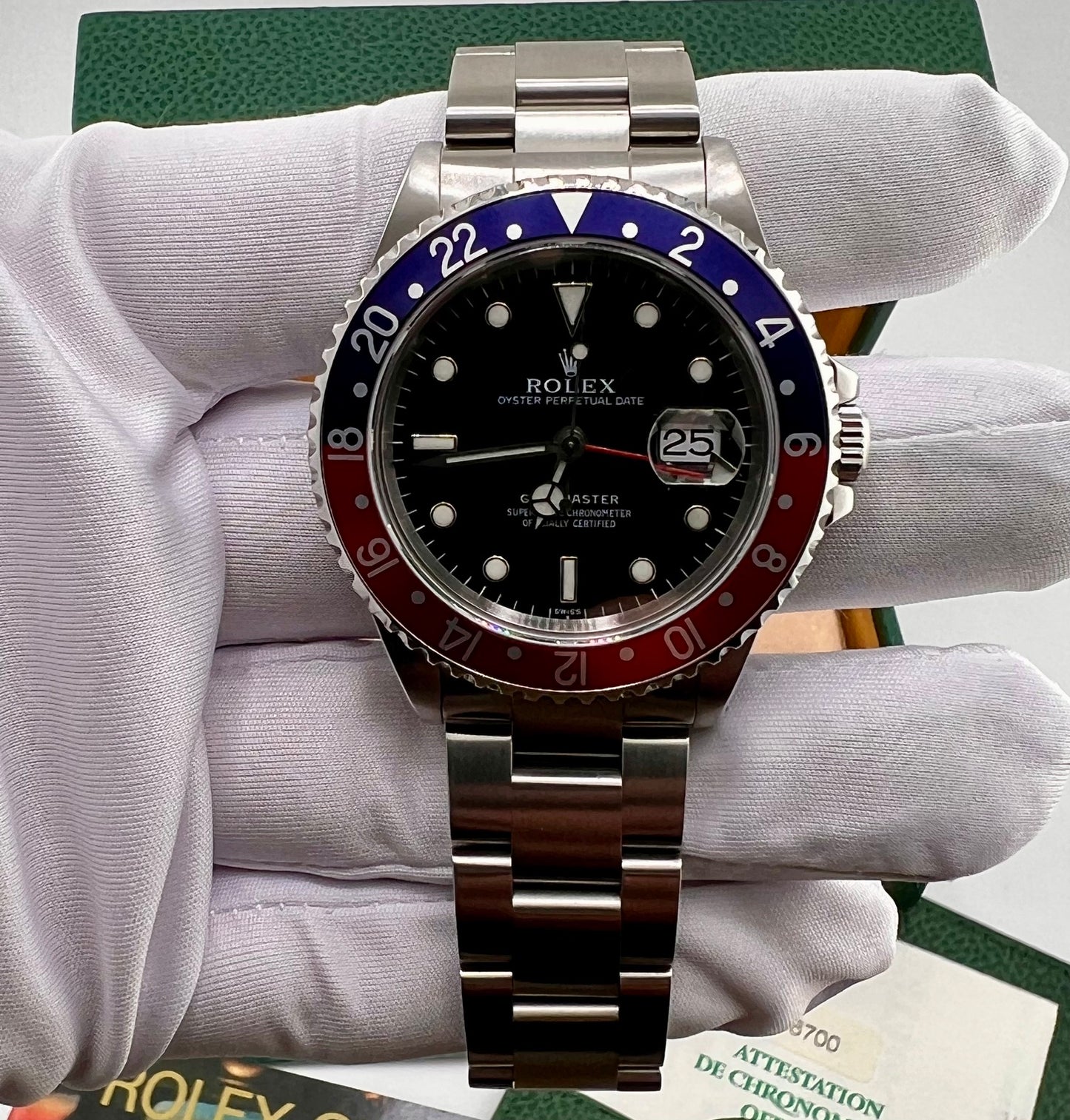 Rolex GMT-Master I 16700 ''Swiss'' only ''Pepsi'' 1999 + Service 2016 full set (HK)