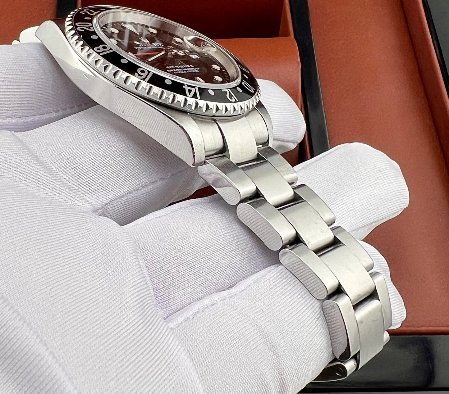 Rolex GMT-Master II 16710 Black insert 2005 SEL NO HOLES only watch