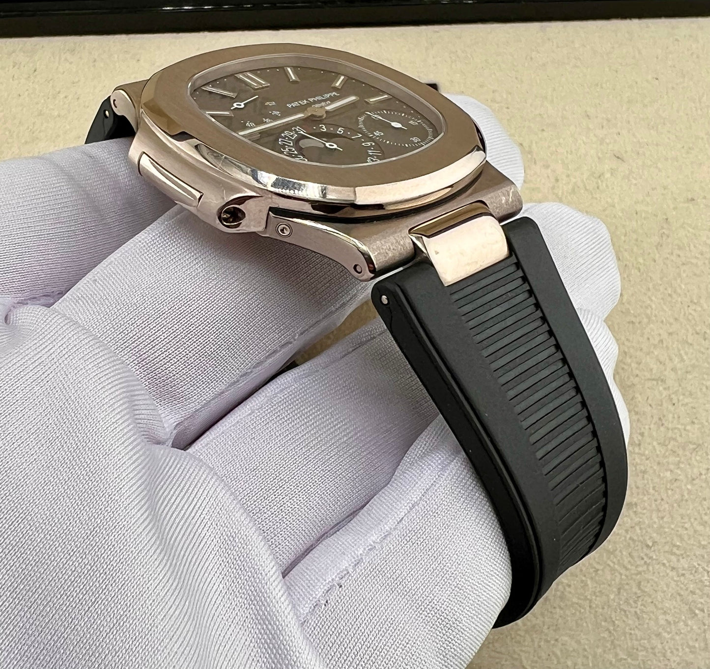 Patek Philippe Nautilus 5712G full set 2009 ITA Punzone di Ginevra