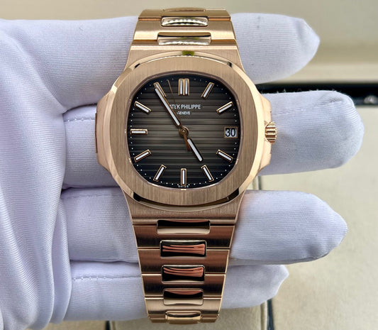Patek Philippe Nautilus 5711-1R Chocolate Full Set Rose Gold