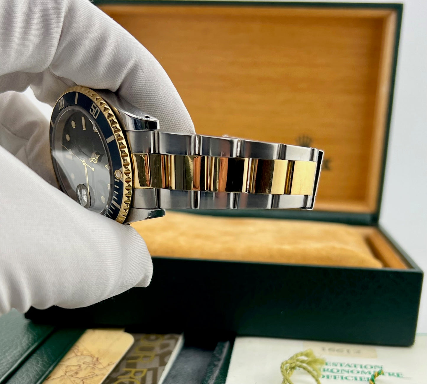 Rolex Submariner Date 16613 Black Dial 1992 full set