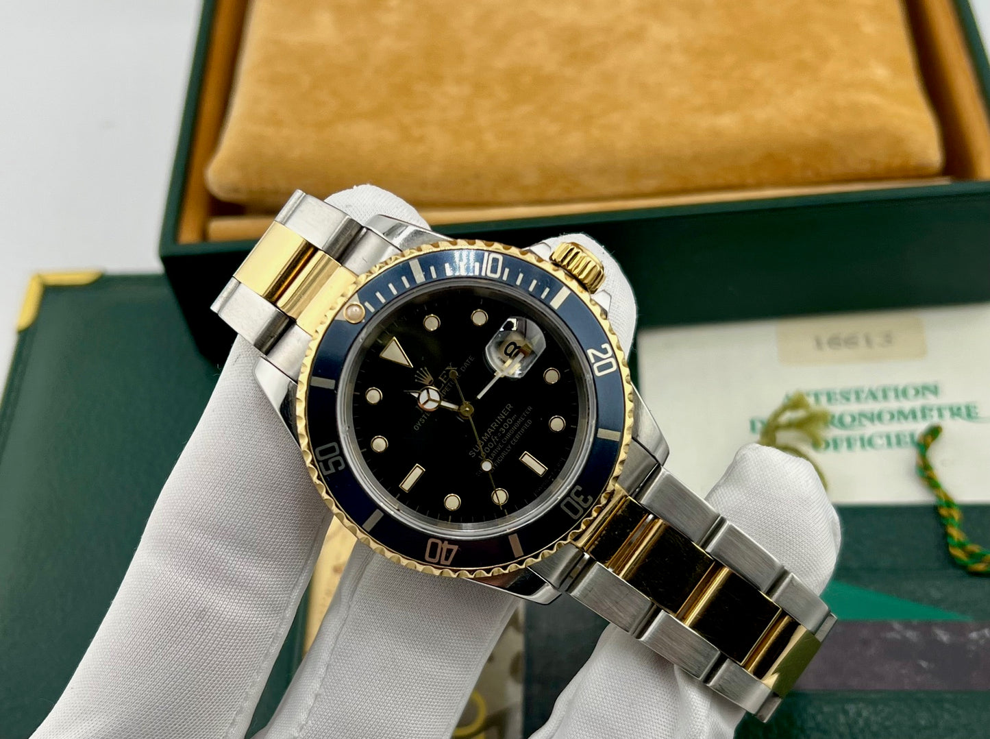 Rolex Submariner Date 16613 Black Dial 1992 full set