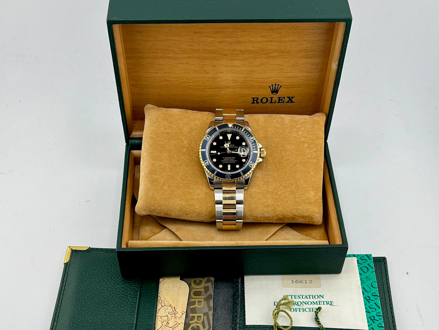 Rolex Submariner Date 16613 Black Dial 1992 full set